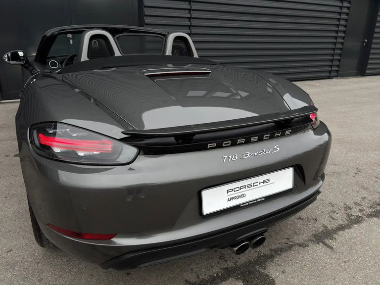 Porsche 718 Boxster S