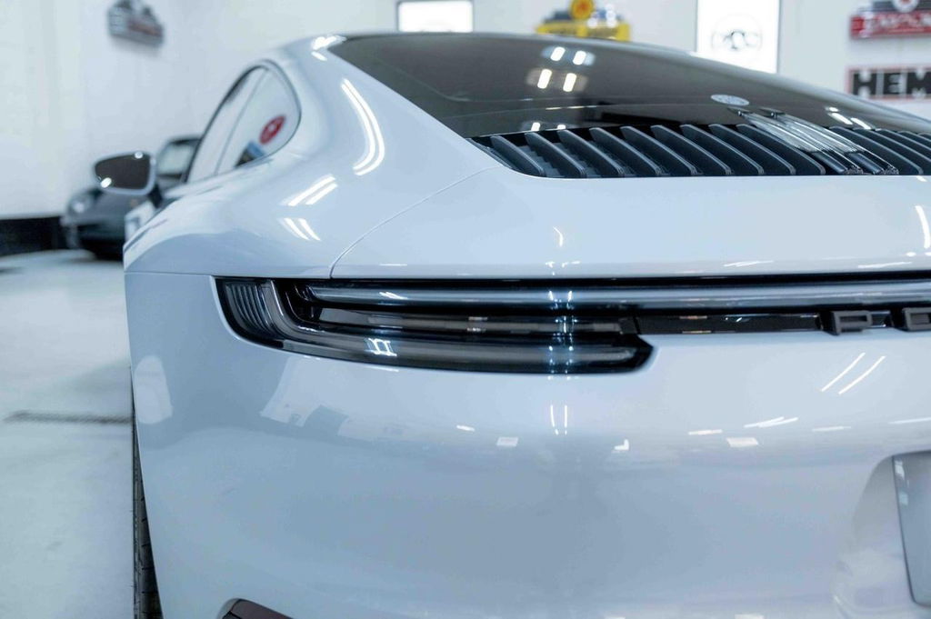 Porsche 992 Carrera GTS