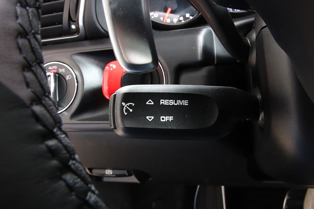 Porsche 991 Carrera 4 GTS