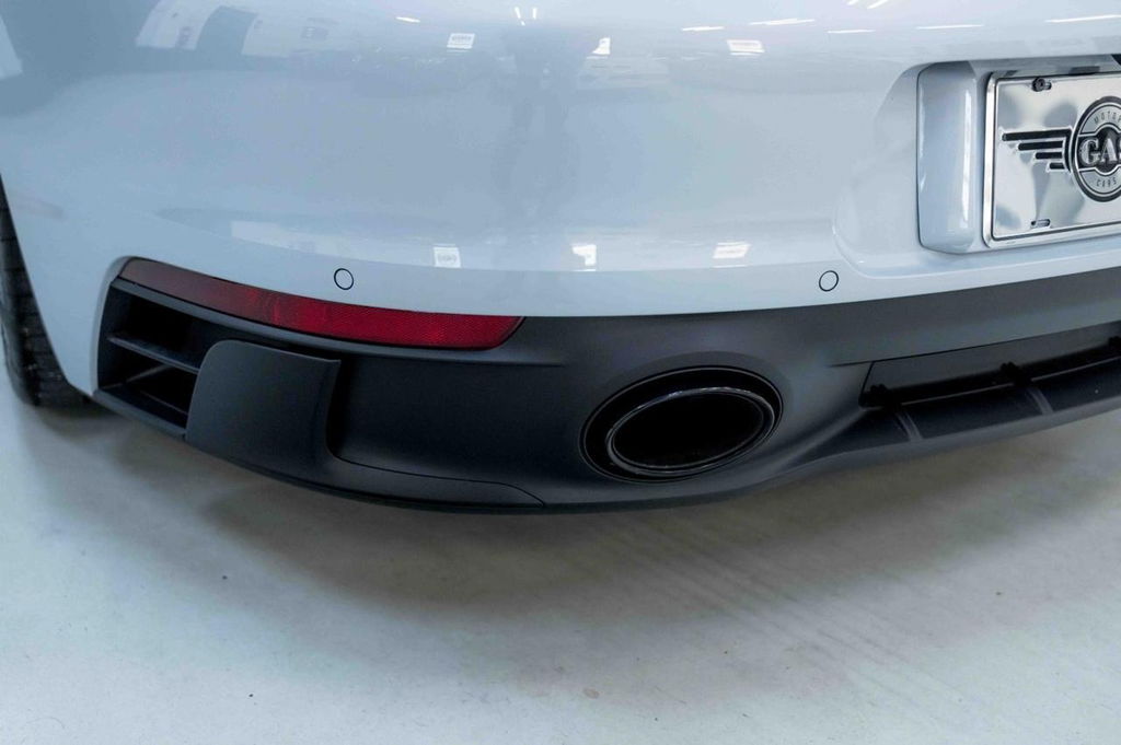 Porsche 992 Carrera GTS