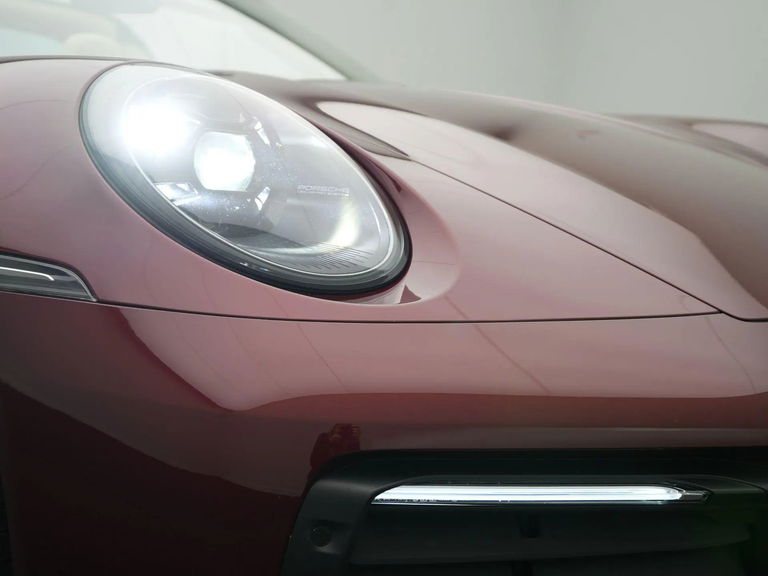 Porsche 992 Heritage Design Edition