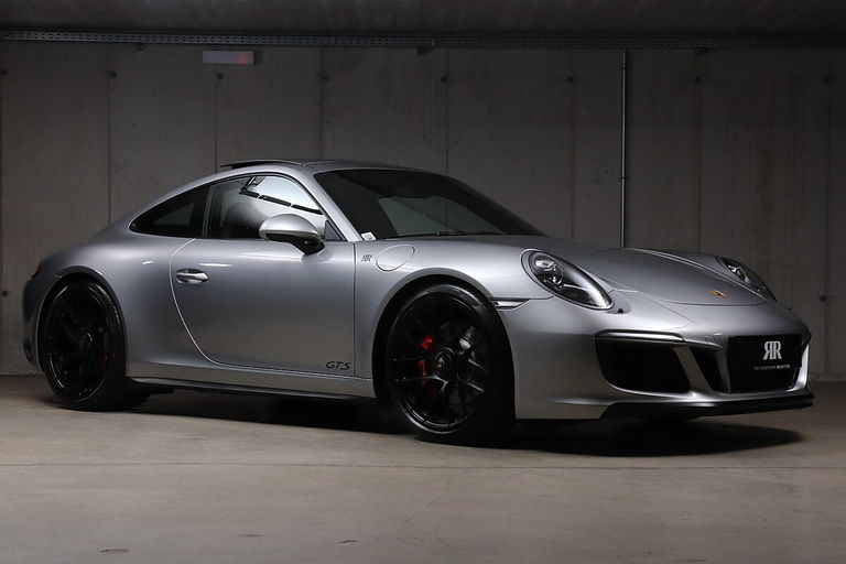 Porsche 991.2 Carrera GTS