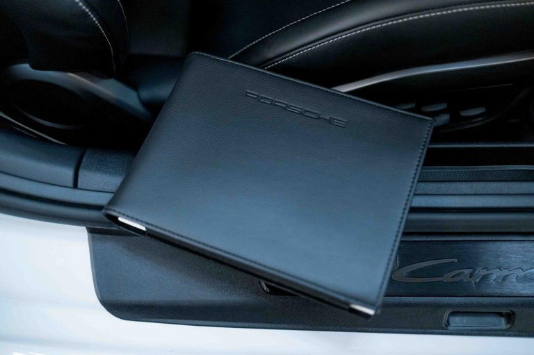 Porsche 992 Carrera GTS