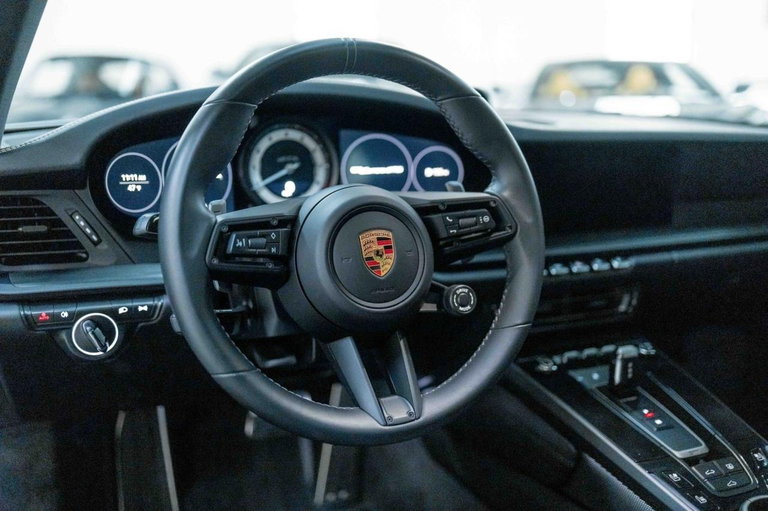 Porsche 992 Carrera GTS
