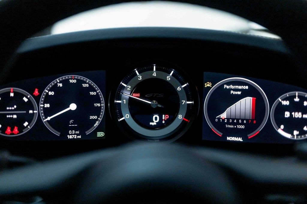 Porsche 992 Carrera GTS