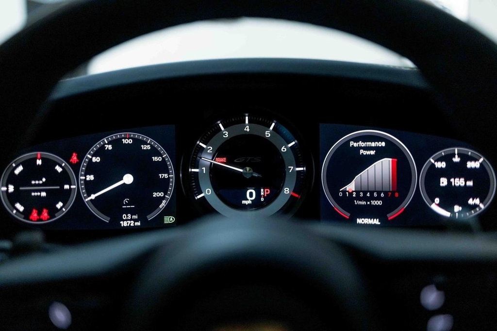 Porsche 992 Carrera GTS