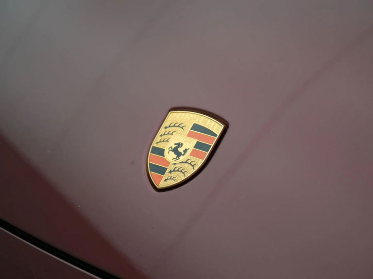 Porsche 992 Heritage Design Edition