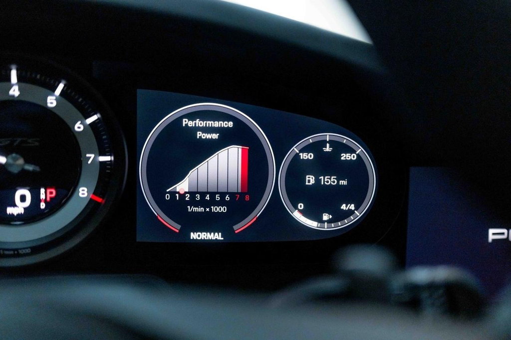 Porsche 992 Carrera GTS