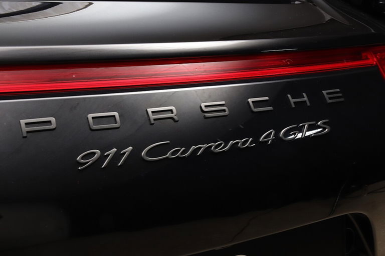 Porsche 991 Carrera 4 GTS
