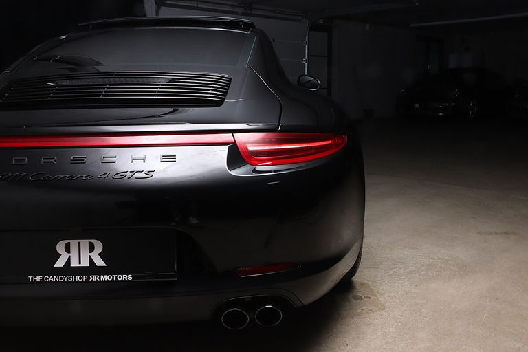 Porsche 991 Carrera 4 GTS