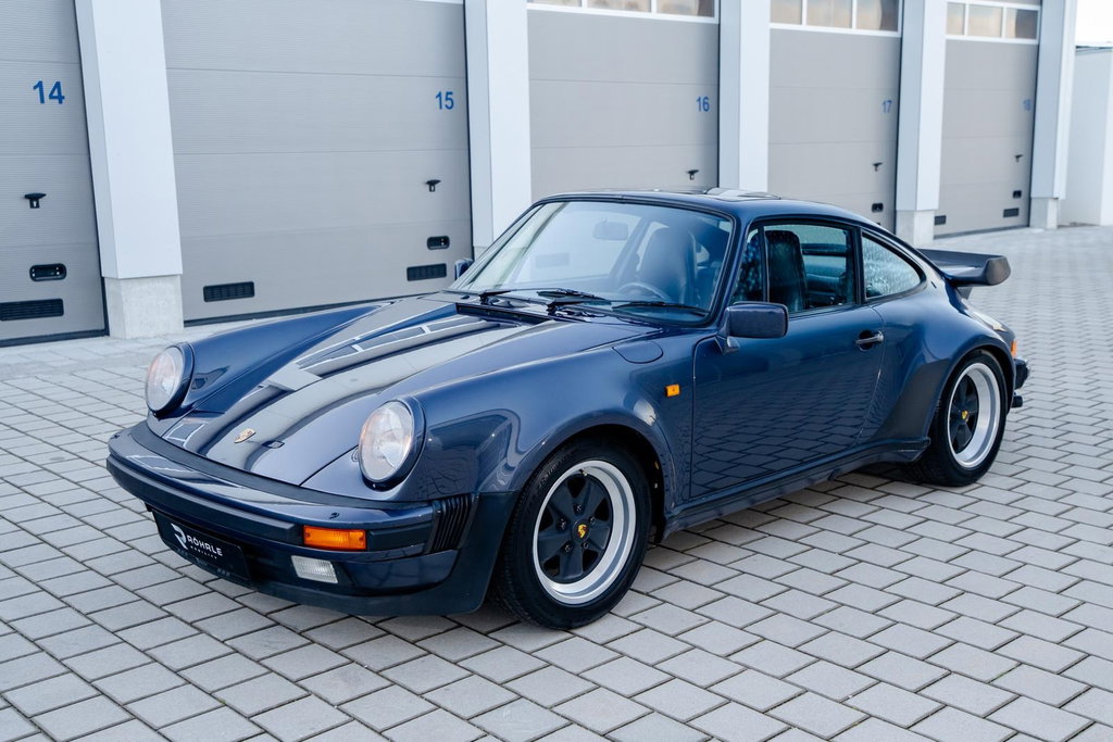 Porsche 911 Turbo 3.3
