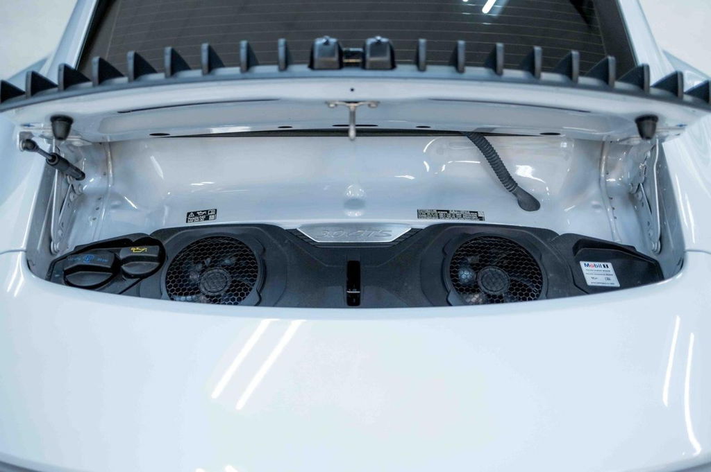 Porsche 992 Carrera GTS