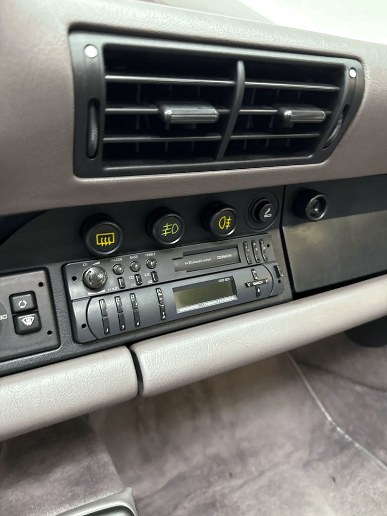 Porsche 964 Carrera 4