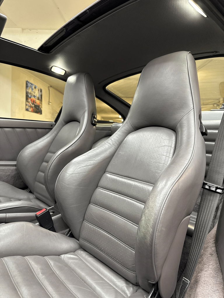 Porsche 964 Carrera 4