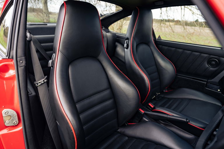 Porsche 964 Carrera 4