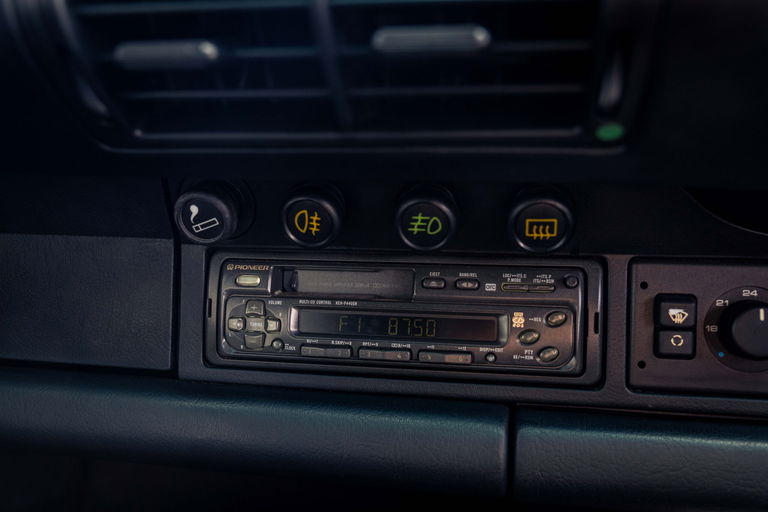 Porsche 964 Carrera 4