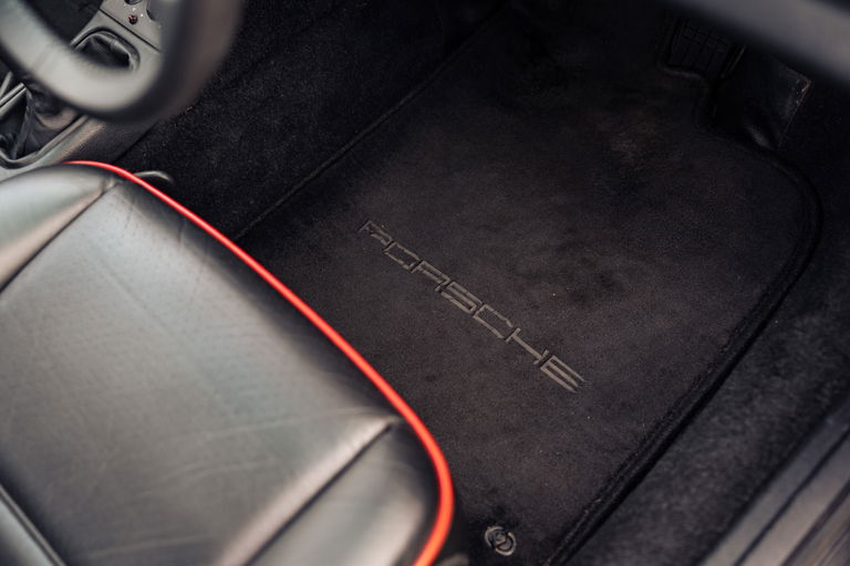 Porsche 964 Carrera 4