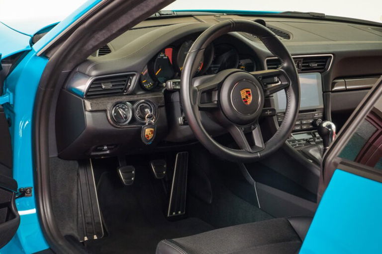 Porsche 991.2 GT3 Touring