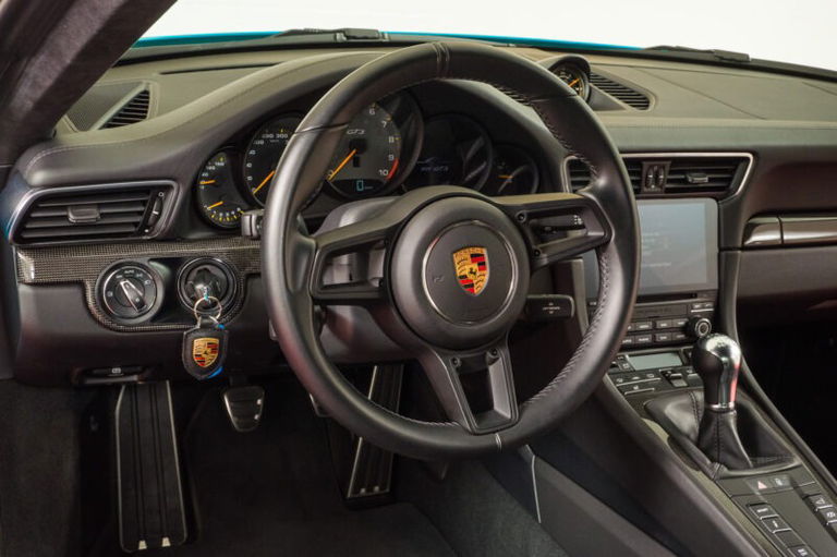 Porsche 991.2 GT3 Touring