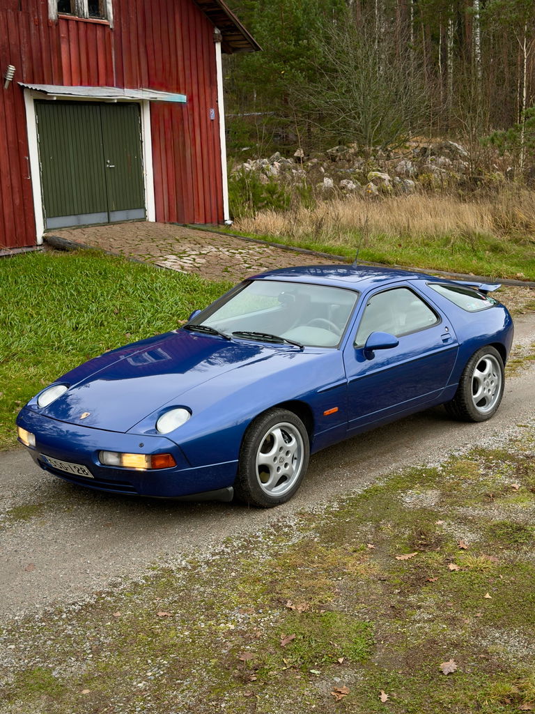 Porsche 928 GTS