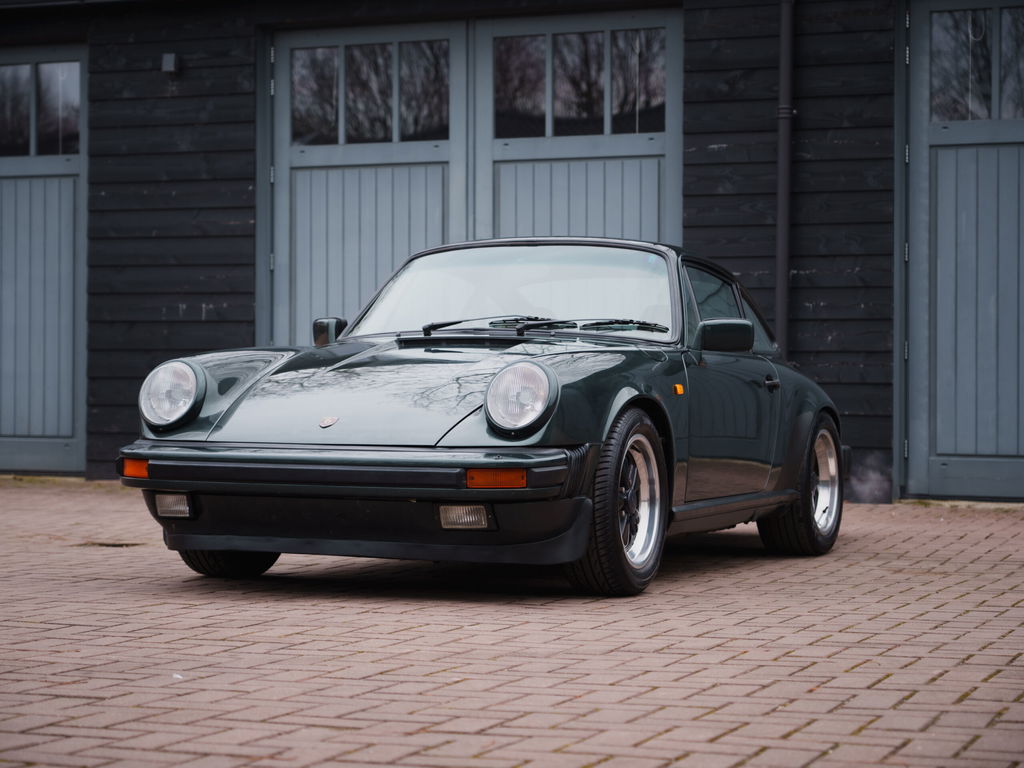 Porsche 911 Carrera 3.2