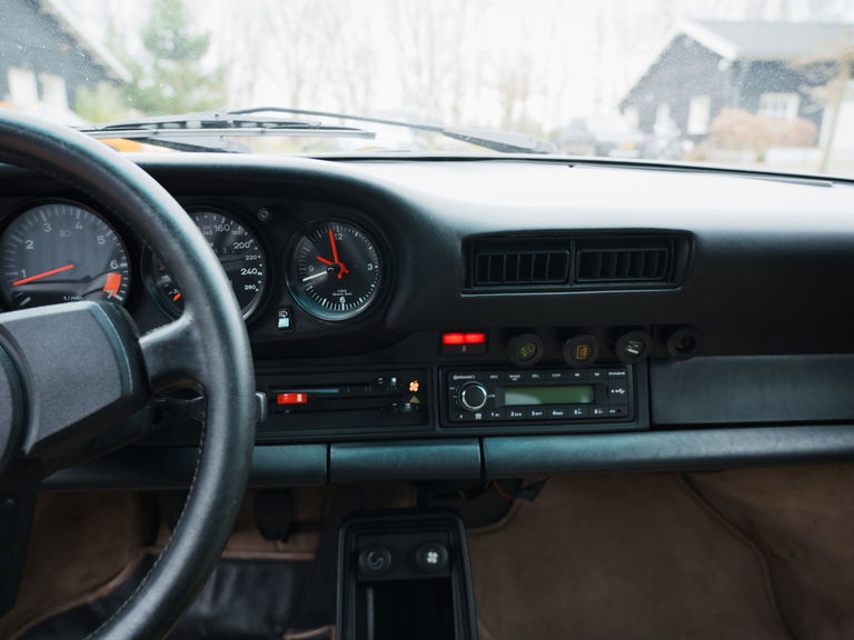 Porsche 911 Carrera 3.2