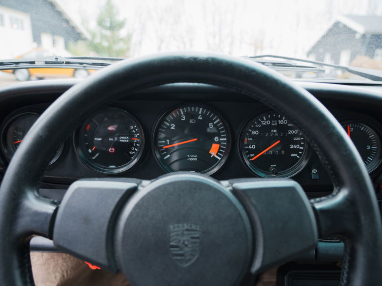 Porsche 911 Carrera 3.2