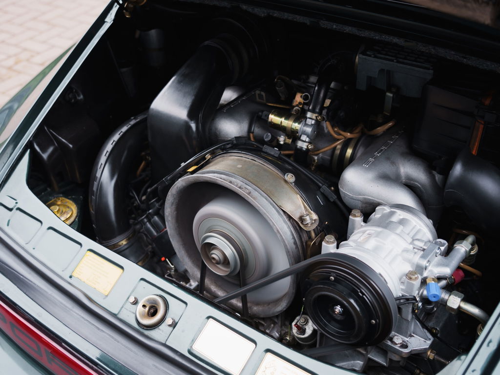 Porsche 911 Carrera 3.2