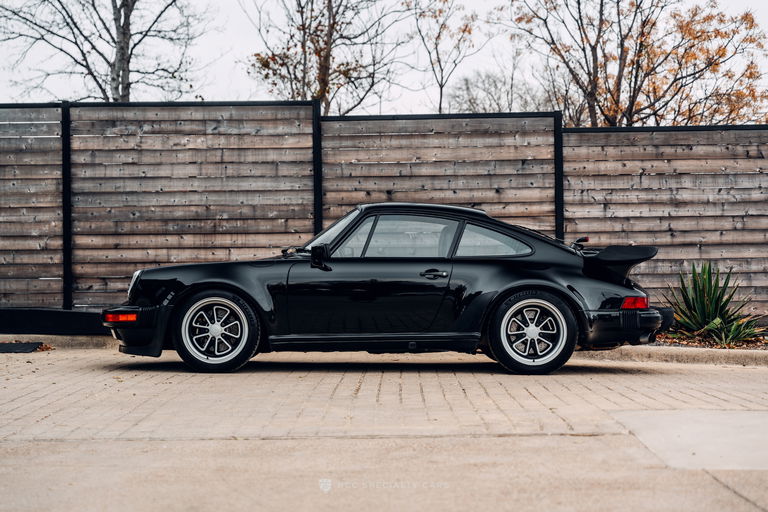 Porsche 911 Turbo 3.3 (US)