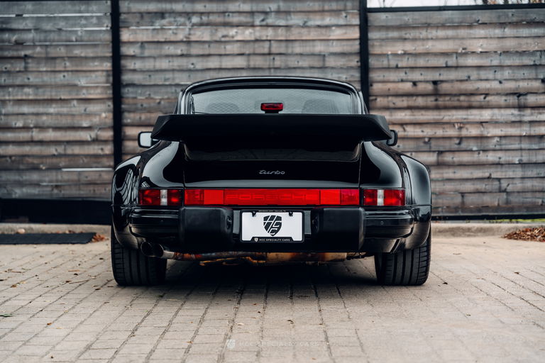 Porsche 911 Turbo 3.3 (US)