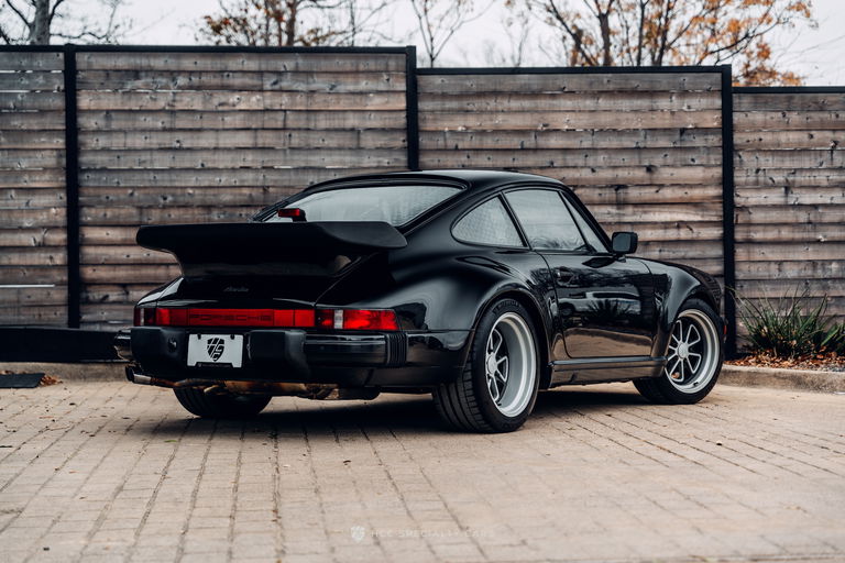 Porsche 911 Turbo 3.3 (US)