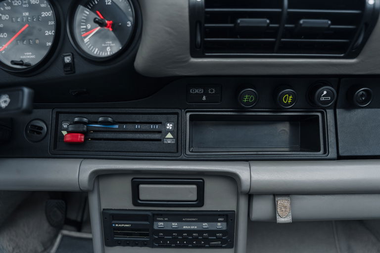 Porsche 911 Carrera 3.2 WTL