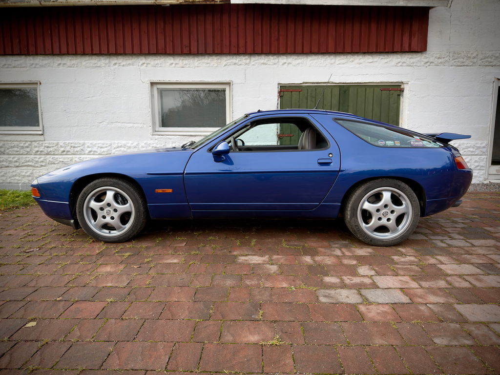 Porsche 928 GTS