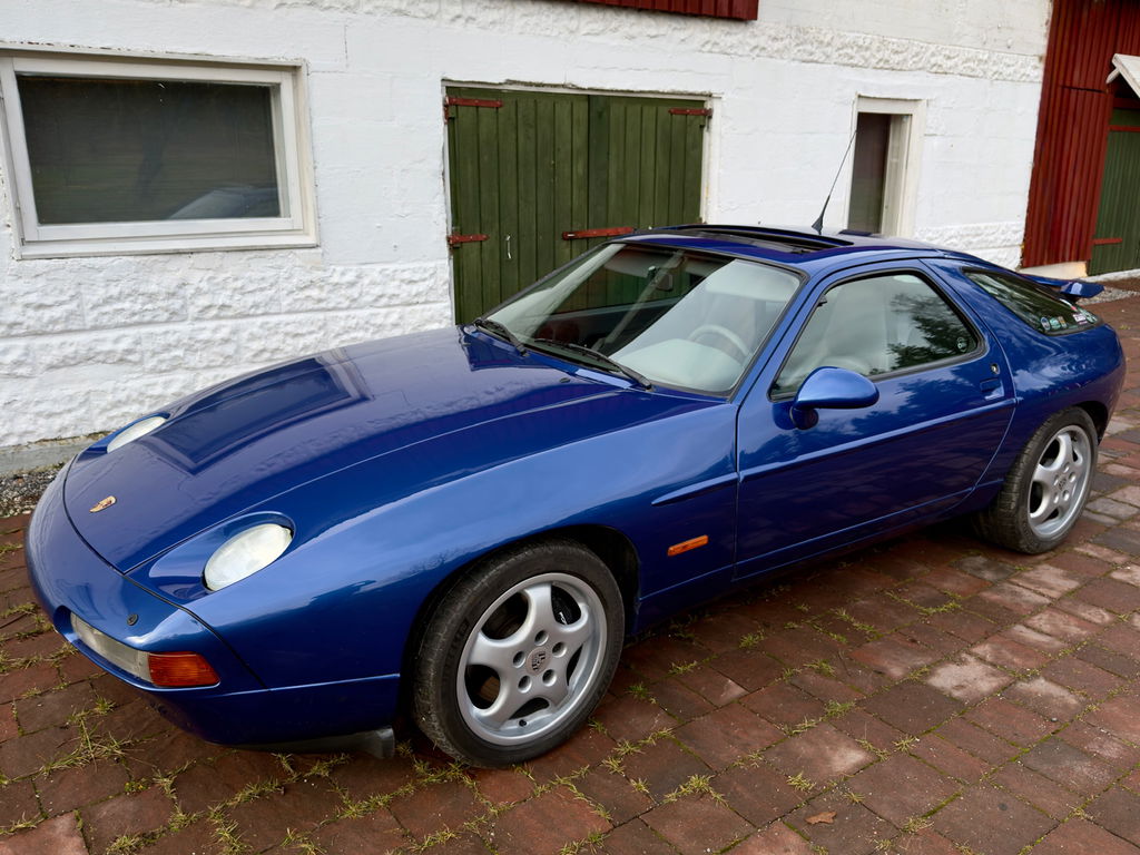 Porsche 928 GTS