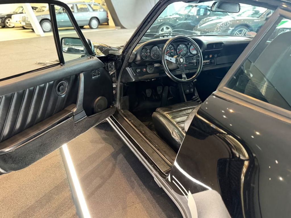 Porsche 911 Turbo 3.0 (US)