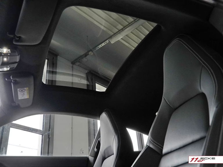 Porsche 992.2 Carrera GTS