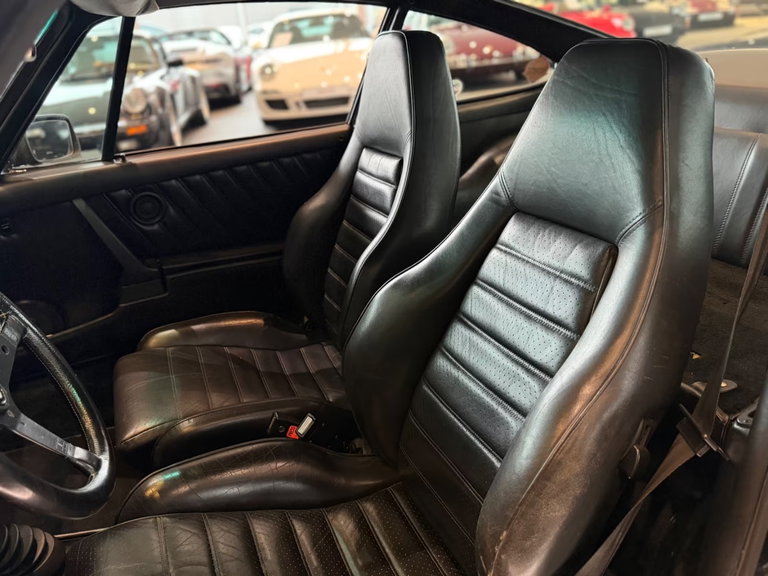 Porsche 911 Turbo 3.0 (US)