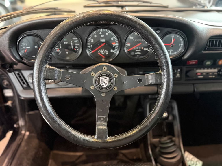 Porsche 911 Turbo 3.0 (US)