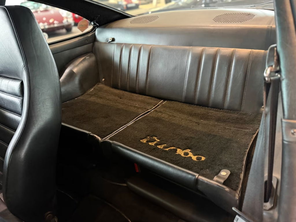 Porsche 911 Turbo 3.0 (US)