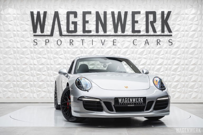 Porsche 991 Carrera GTS