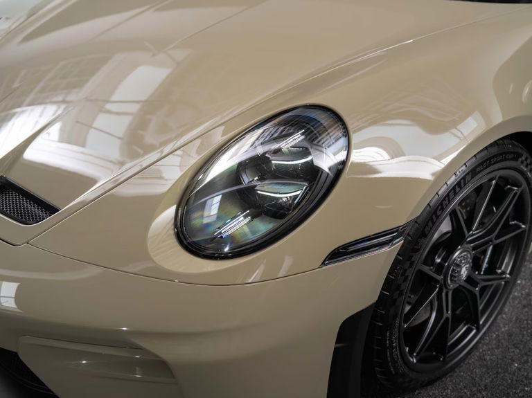 Porsche 992.2 GT3 Touring