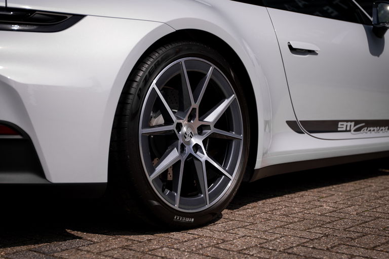 Porsche 992.2 Carrera T