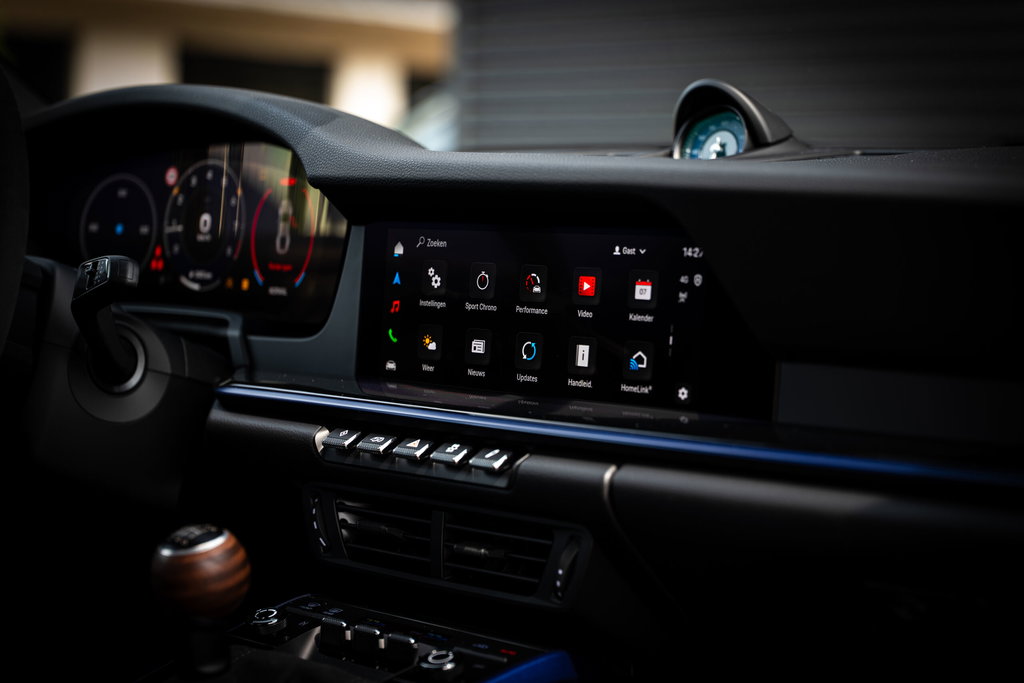 Porsche 992.2 Carrera T