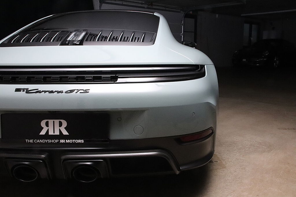 Porsche 992.2 Carrera 4 GTS