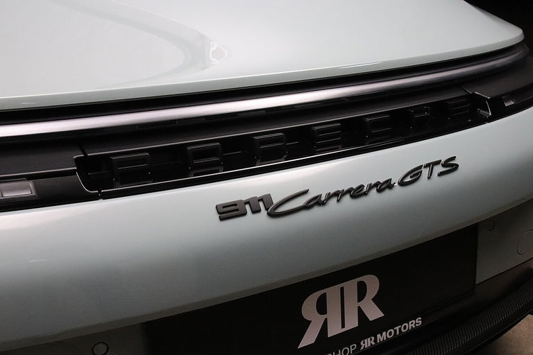 Porsche 992.2 Carrera 4 GTS