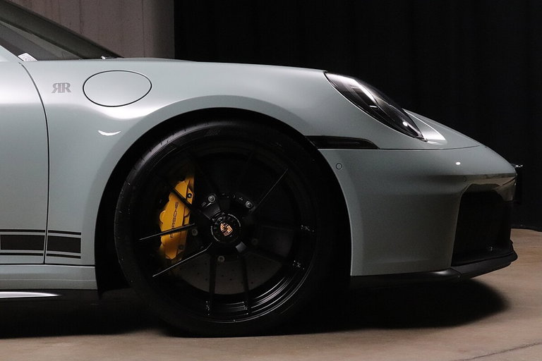 Porsche 992.2 Carrera 4 GTS