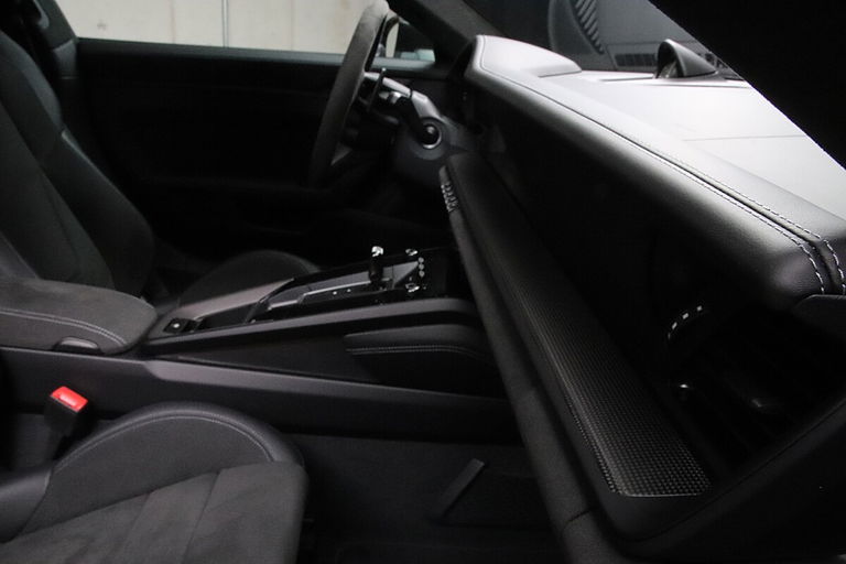 Porsche 992.2 Carrera 4 GTS