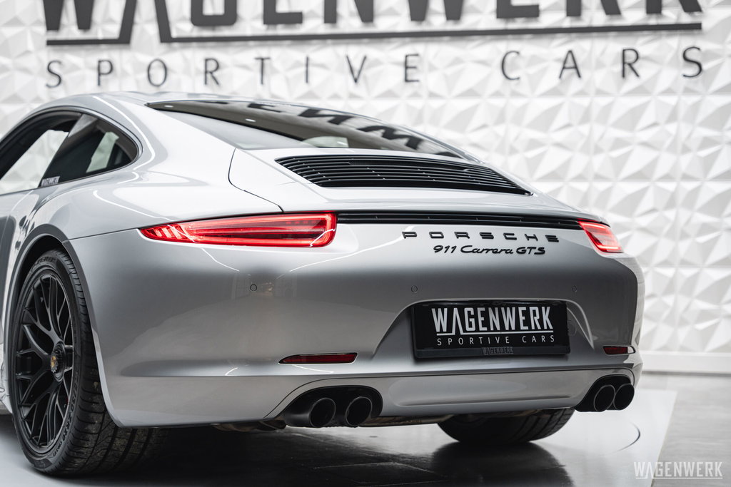 Porsche 991 Carrera GTS