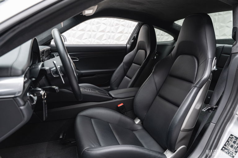 Porsche 991 Carrera GTS