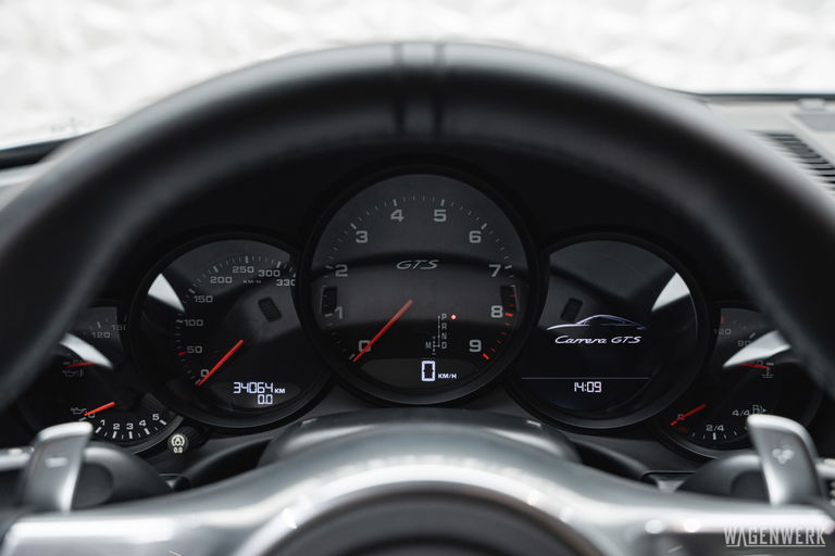 Porsche 991 Carrera GTS